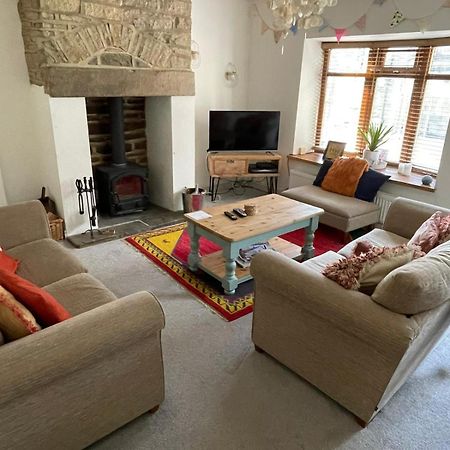Wuthering Cottage - Central, Stylish, Cosy, Comfy Haworth Extérieur photo