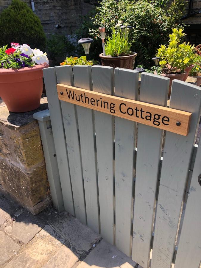 Wuthering Cottage - Central, Stylish, Cosy, Comfy Haworth Extérieur photo