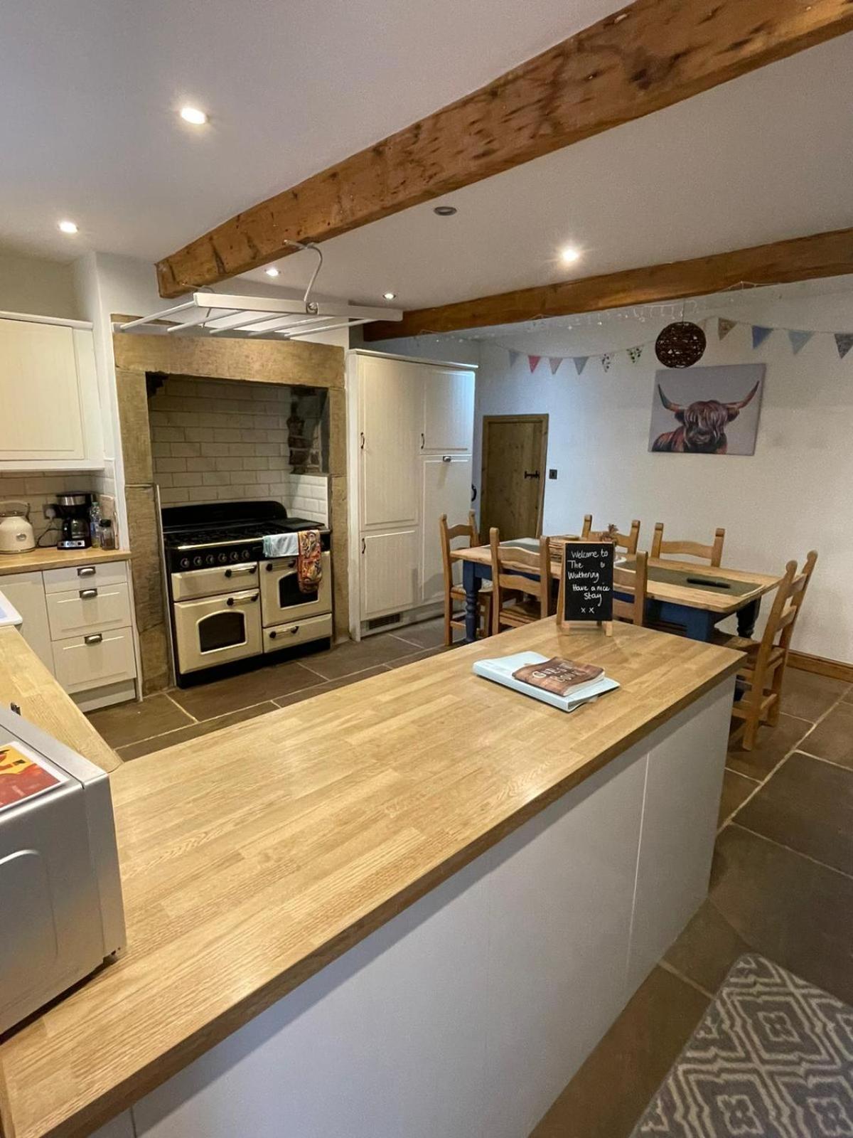 Wuthering Cottage - Central, Stylish, Cosy, Comfy Haworth Extérieur photo